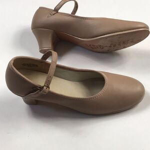 Cream Mary Jane Style Woman Heels Size 6M